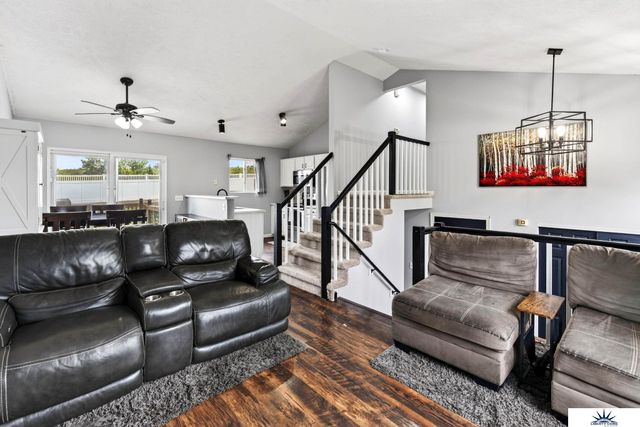 16623 Patrick Avenue, Omaha, NE 68116