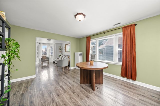 1322 S 51st Avenue, Cicero, IL 60804