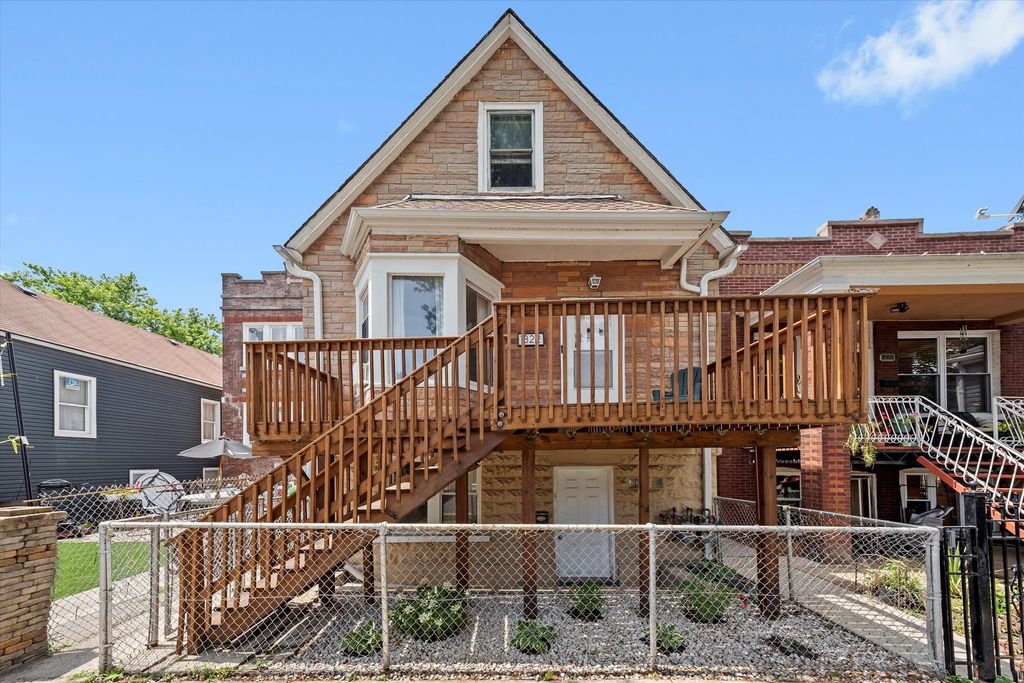 1322 S 51st Avenue, Cicero, IL 60804