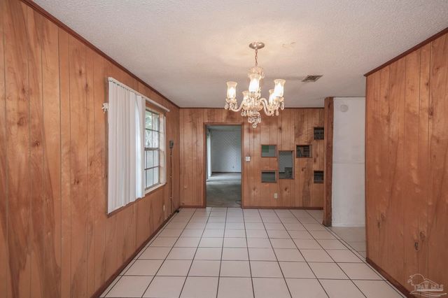 1300 E Leonard St, Pensacola, FL 32503