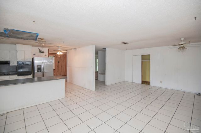1300 E Leonard St, Pensacola, FL 32503