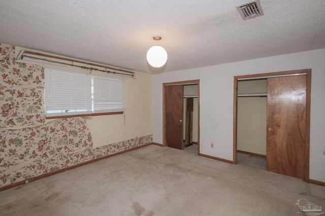 1300 E Leonard St, Pensacola, FL 32503