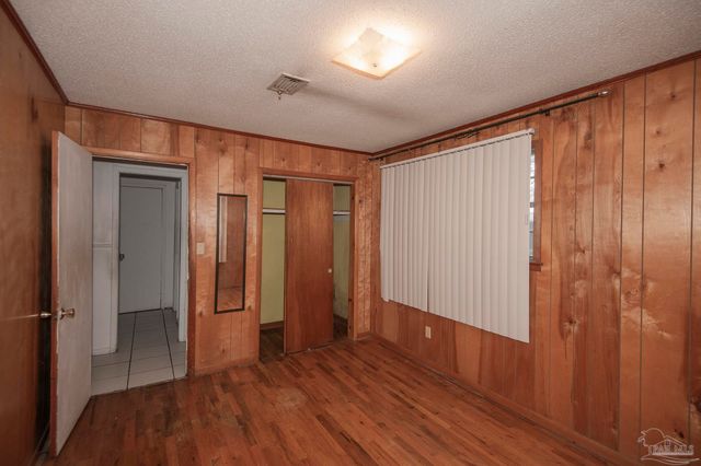 1300 E Leonard St, Pensacola, FL 32503