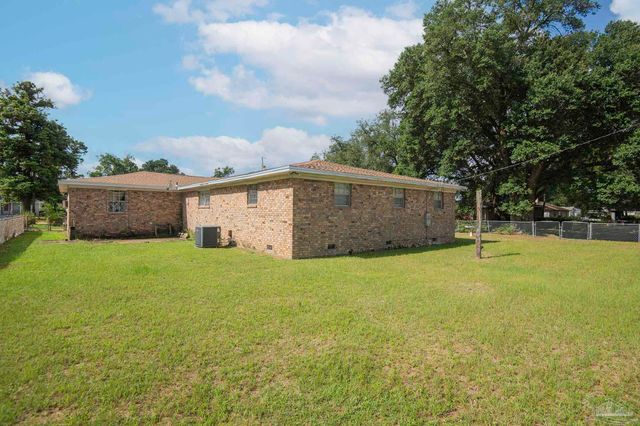 1300 E Leonard St, Pensacola, FL 32503