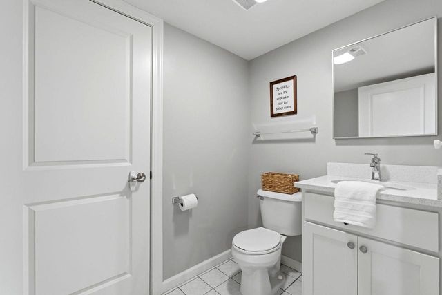 1633 W Eleanor PLACE, Mequon, WI 53092