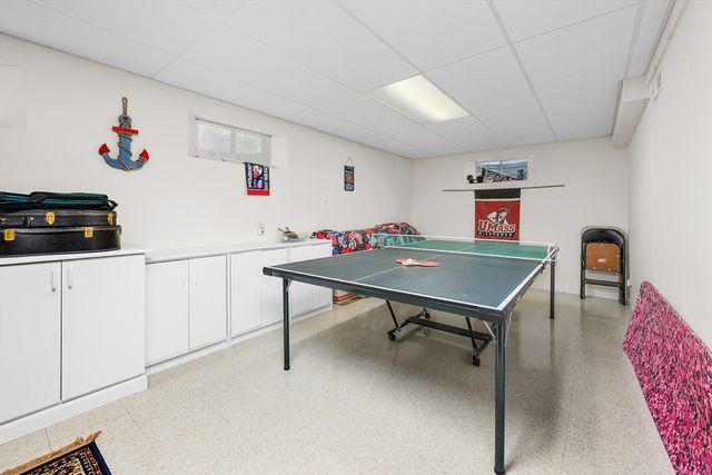 1 Sandview Ter 1, Mashpee, MA 02649