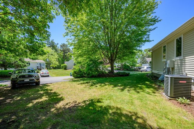 1 Sandview Ter 1, Mashpee, MA 02649