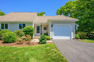 1 Sandview Ter 1, Mashpee, MA 02649