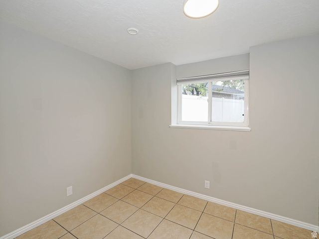 361 E 10450 S, Sandy, UT 84070