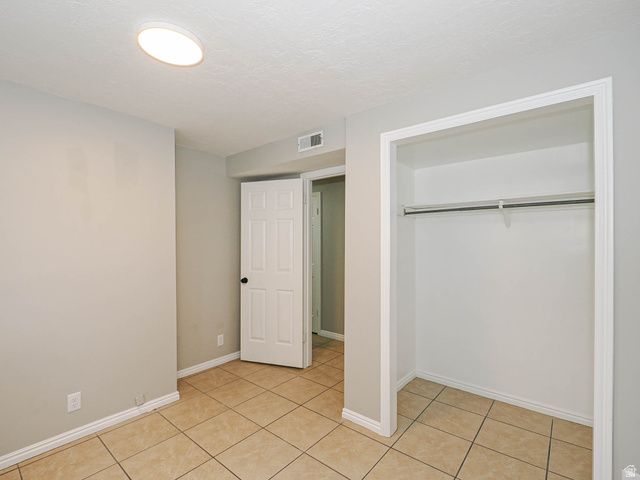 361 E 10450 S, Sandy, UT 84070