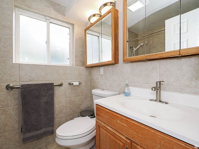 361 E 10450 S, Sandy, UT 84070