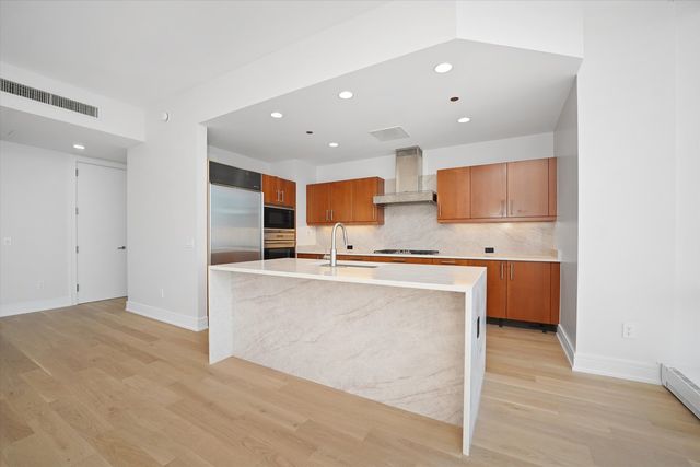 401 N WABASH Avenue 81F, Chicago, IL 60611