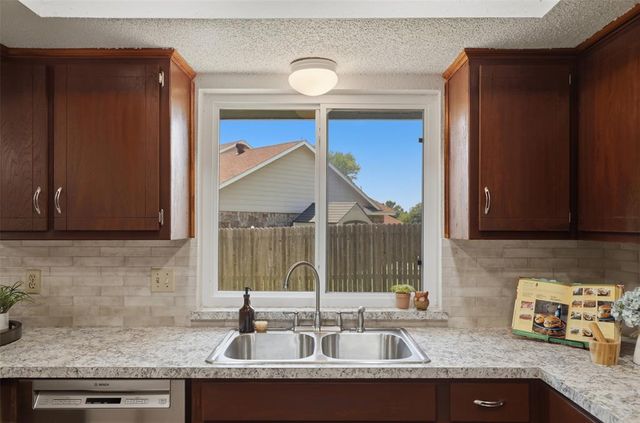 1113 Choctaw Ridge Road, Midwest City, OK 73130