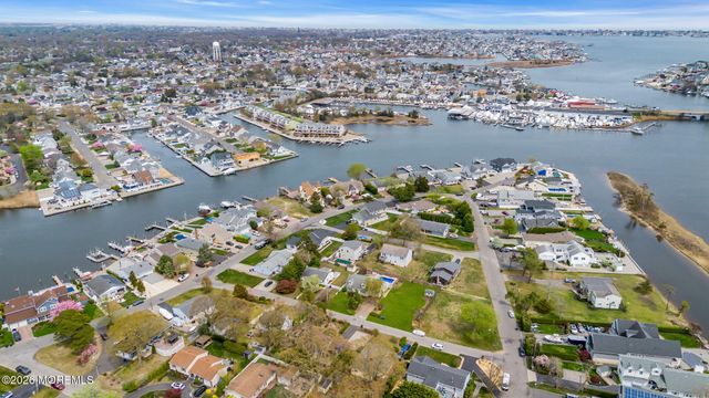 611 Fisherman Place, Brick, NJ 08724