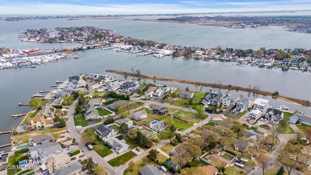 611 Fisherman Place, Brick, NJ 08724