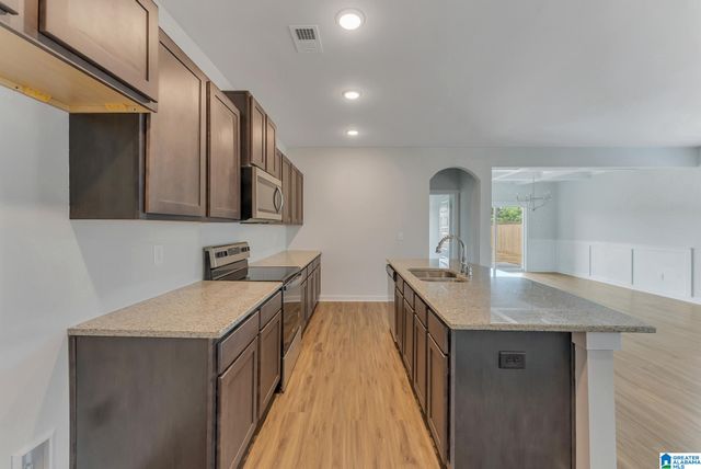 8064 KIMBRELL STATION LOOP, Mccalla, AL 35111