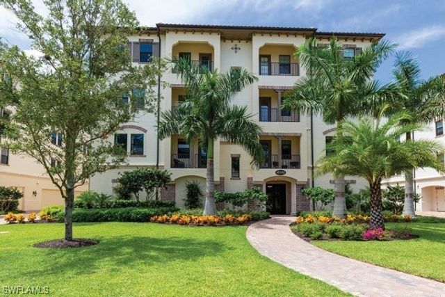 16382 Viansa WAY 3-102, Naples, FL 34110