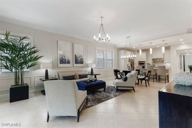 16382 Viansa WAY 3-102, Naples, FL 34110