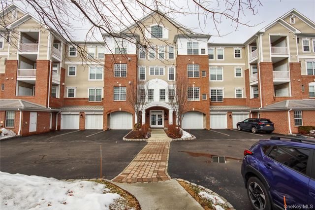 323 Regency Drive 323, Fishkill, NY 12524