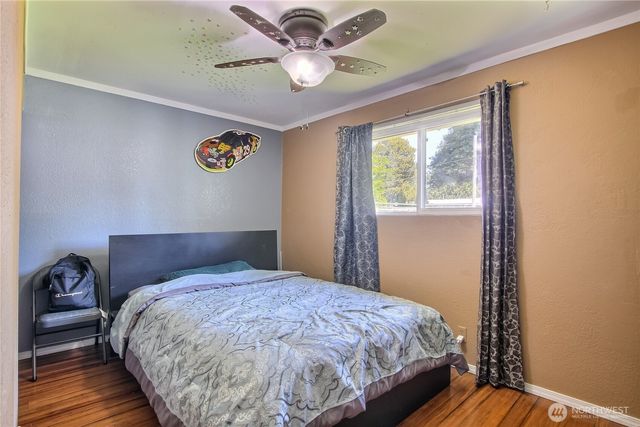 27025 14th Avenue S, Des Moines, WA 98918
