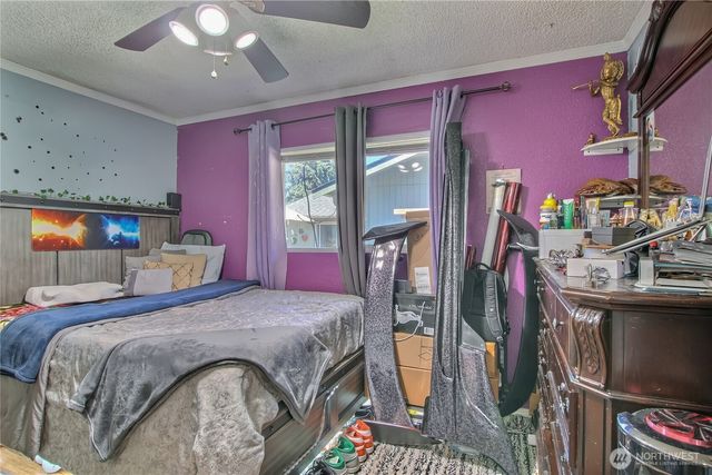 27025 14th Avenue S, Des Moines, WA 98918