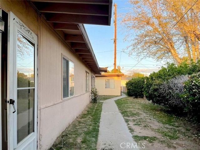 44817 Redwood, Lancaster, CA 93534