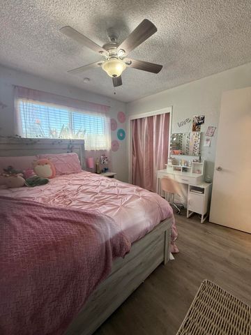 1074 Raymond Road, Hanford, CA 93230