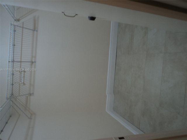 1301 NE 7th St 511, Hallandale Beach, FL 33009