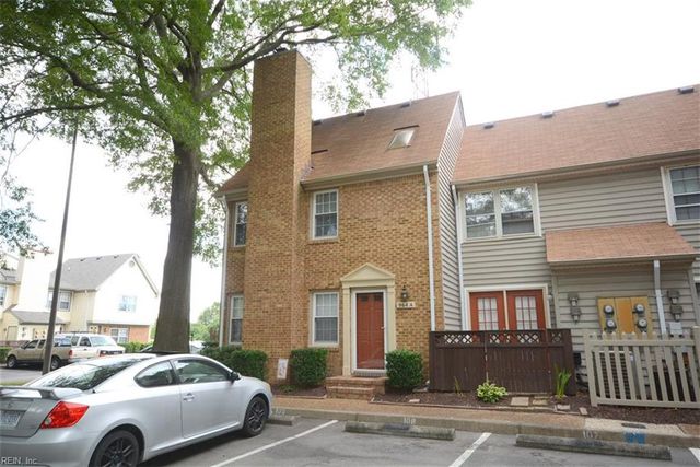 964 Saint Andrews Reach Apt A, Chesapeake, VA 23320