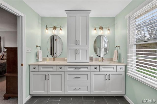 622 Dougherty Terrace Drive, Ballwin, MO 63021