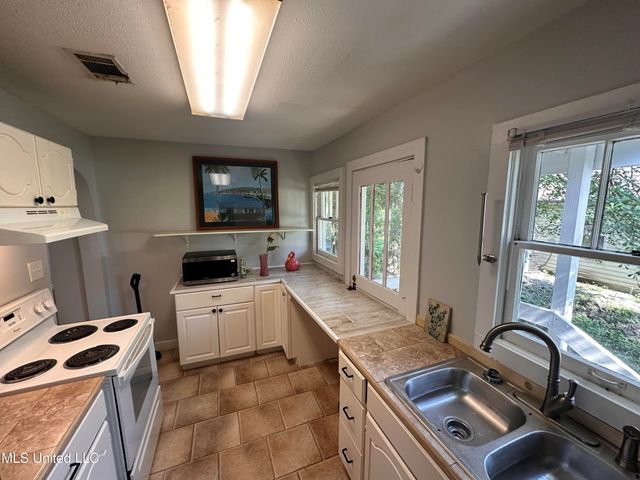 317 Menge Avenue, A & B, Pass Christian, MS 39571