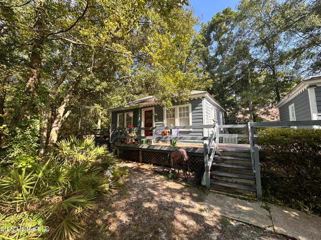 317 Menge Avenue, A & B, Pass Christian, MS 39571