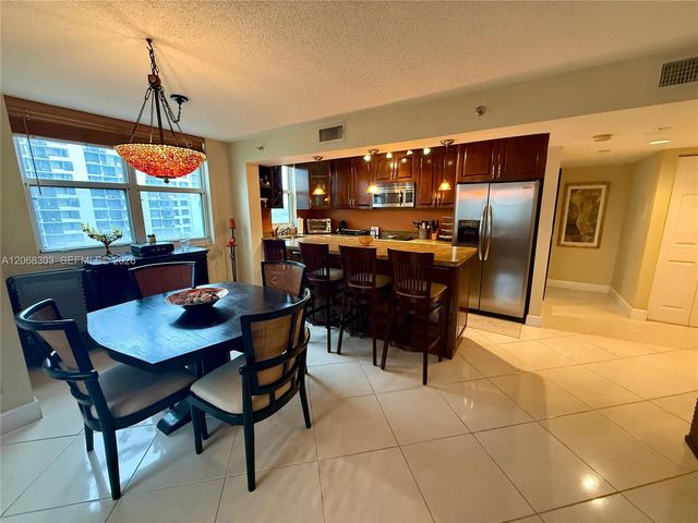 770 Claughton Island Drive 1101, Miami, FL 33131