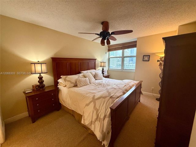 770 Claughton Island Drive 1101, Miami, FL 33131