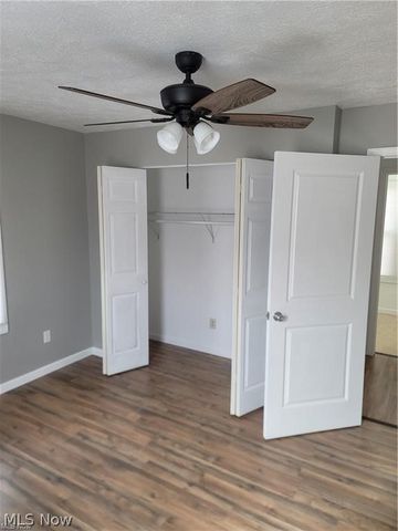 140 7th Street NW, Barberton, OH 44203