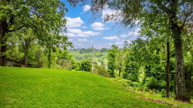 3747 Lakeview Road, North Little Rock, AR 72216