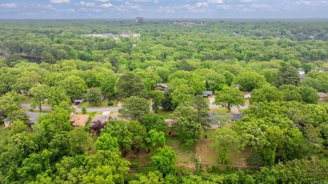 3747 Lakeview Road, North Little Rock, AR 72216