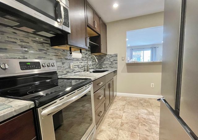 35 Mccoba St 30, Revere, MA 02151