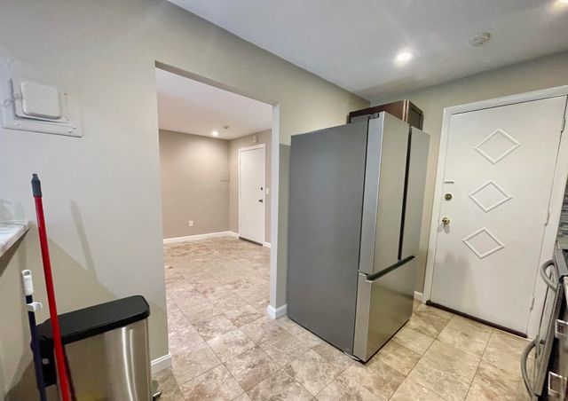 35 Mccoba St 30, Revere, MA 02151