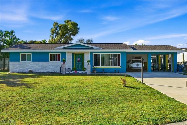 4311 S Pacific CIR, North Fort Myers, FL 33903