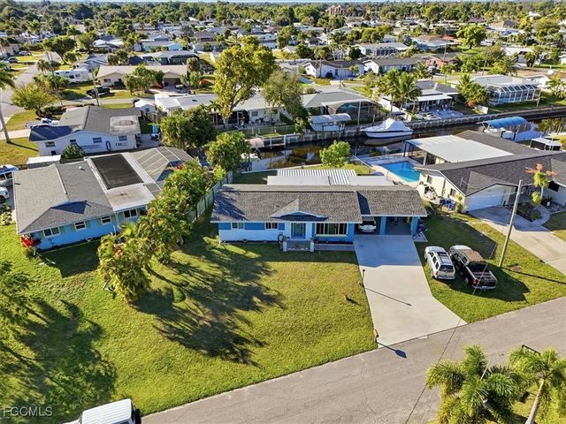 4311 S Pacific CIR, North Fort Myers, FL 33903