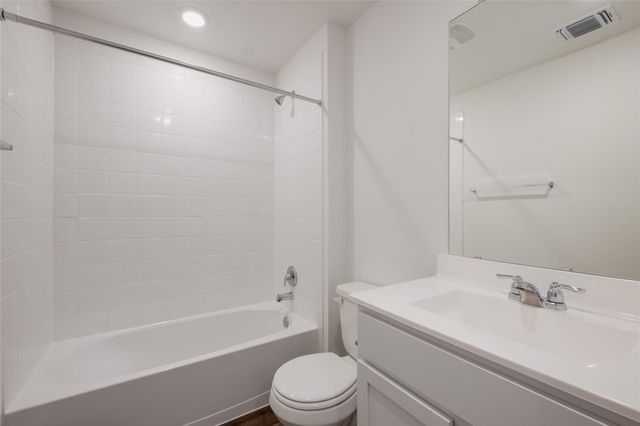 211 Schuenemann WAY, Uhland, TX 78640