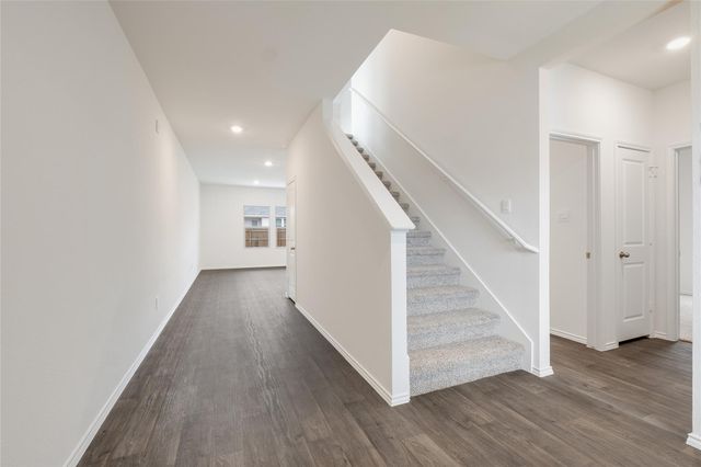 211 Schuenemann WAY, Uhland, TX 78640