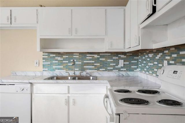 8399 Attleboro Drive, Jonesboro, GA 30238