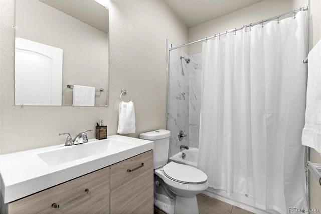 1401 W 85 Avenue B303, Denver, CO 80260