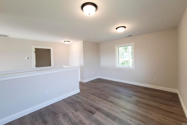 10111 Gallop Way, Evansville, IN 47725