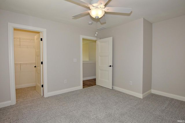 10111 Gallop Way, Evansville, IN 47725