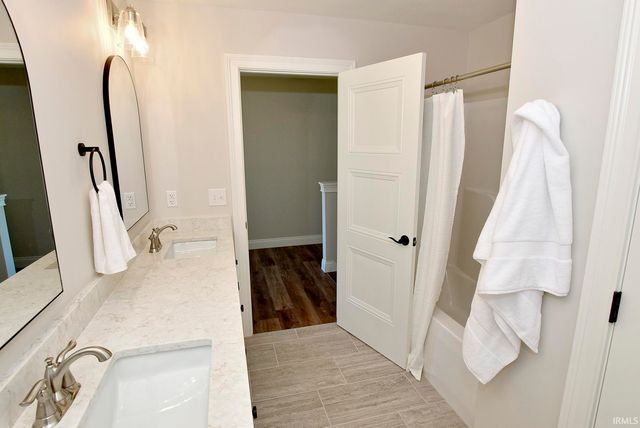 10111 Gallop Way, Evansville, IN 47725