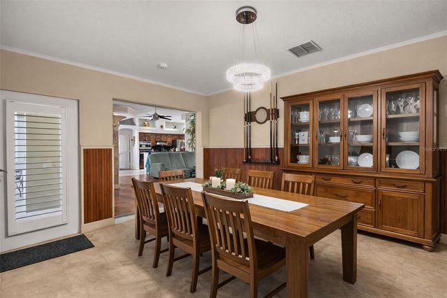 295 N JUNGLE ROAD, Geneva, FL 32732