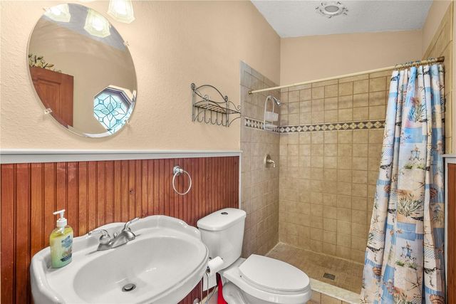 295 N JUNGLE ROAD, Geneva, FL 32732